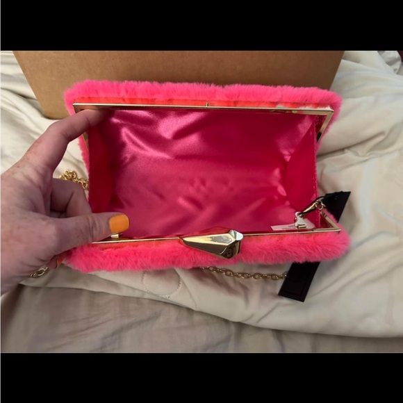 Fuzzy Clutch - Picture 2 of 4